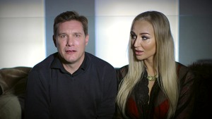 MILFs Like It Big: Danny D with Kayla Green handjob in bath