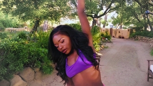 RoundAndBrown: Ebony Noemie Bilas fingering