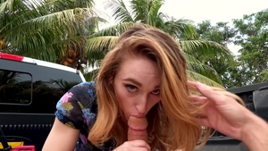 Street Blowjobs - Blonde babe Victoria Gracen cumshot