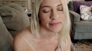 MyFamilyPies.com - Khloe Kapri sexy dancing