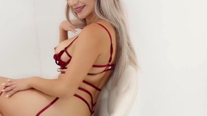 LetsDoeIt: Very sensual thick girlfriend raw