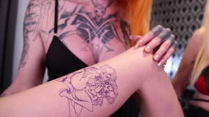Alt Erotic: Tattooed blonde desires the best sex