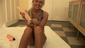 s****een: Double Dose of Ecstasy for Ivana